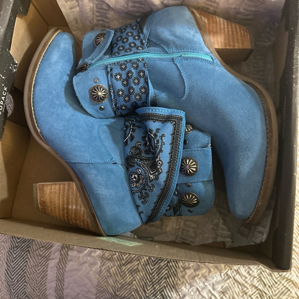 Dingo Blue Embroidered Ankle Booties
